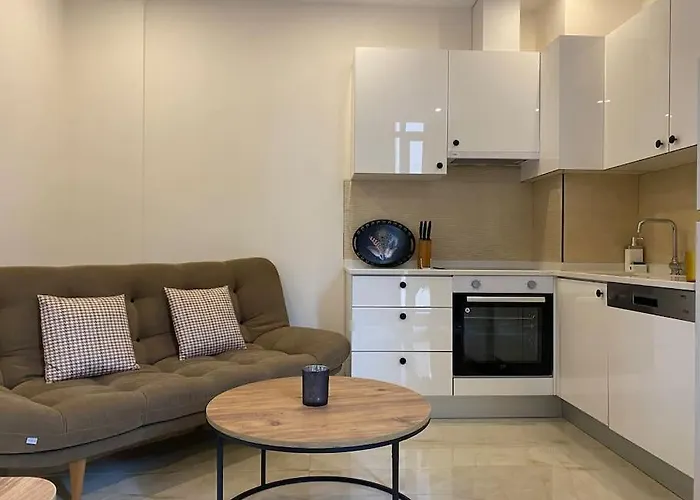 Rose 2 Very 1+1 Near *